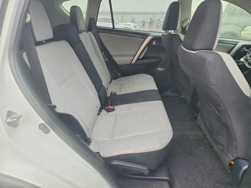 Продаж на аукціоні авто 2017 Toyota Rav4, vin: JTMRFREV1HD198381, номер лоту: 50767416