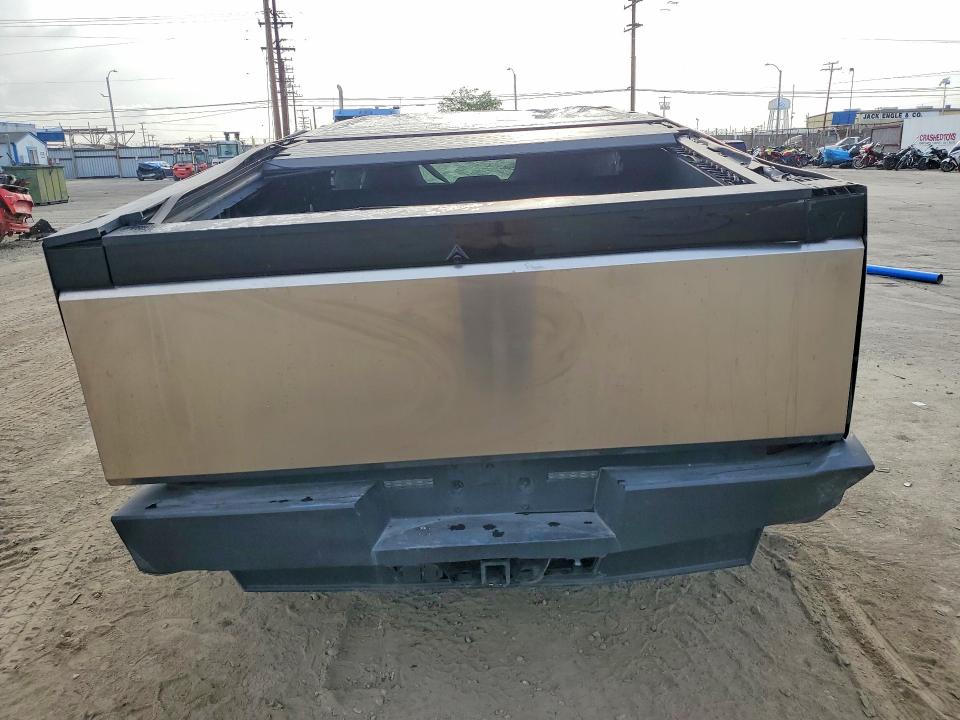 50313296 :رقم المزاد ، 7G2CEHEE4SA062128 vin ، 2025 Tesla Cybertruck مزاد بيع