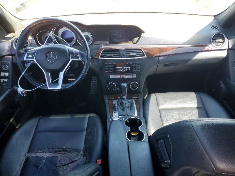 50968046 :رقم المزاد ، WDDGF4HB8ER306737 vin ، 2014 Mercedes-benz C مزاد بيع