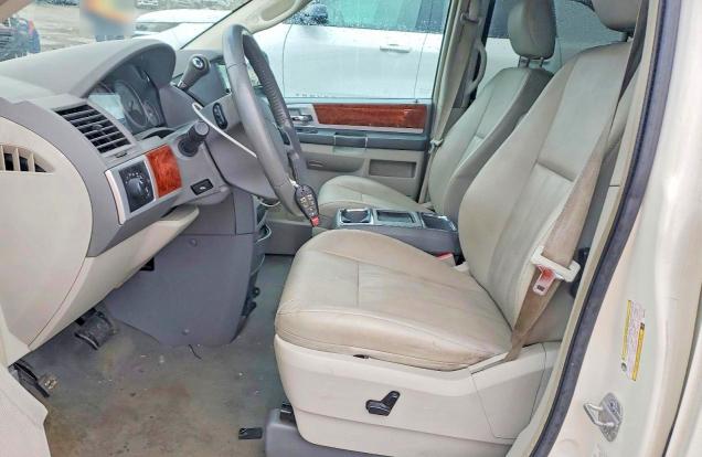 Продажа на аукционе авто 2009 Chrysler Town & Country, vin: 2A8HR541X9R594584, номер лота: 51339236