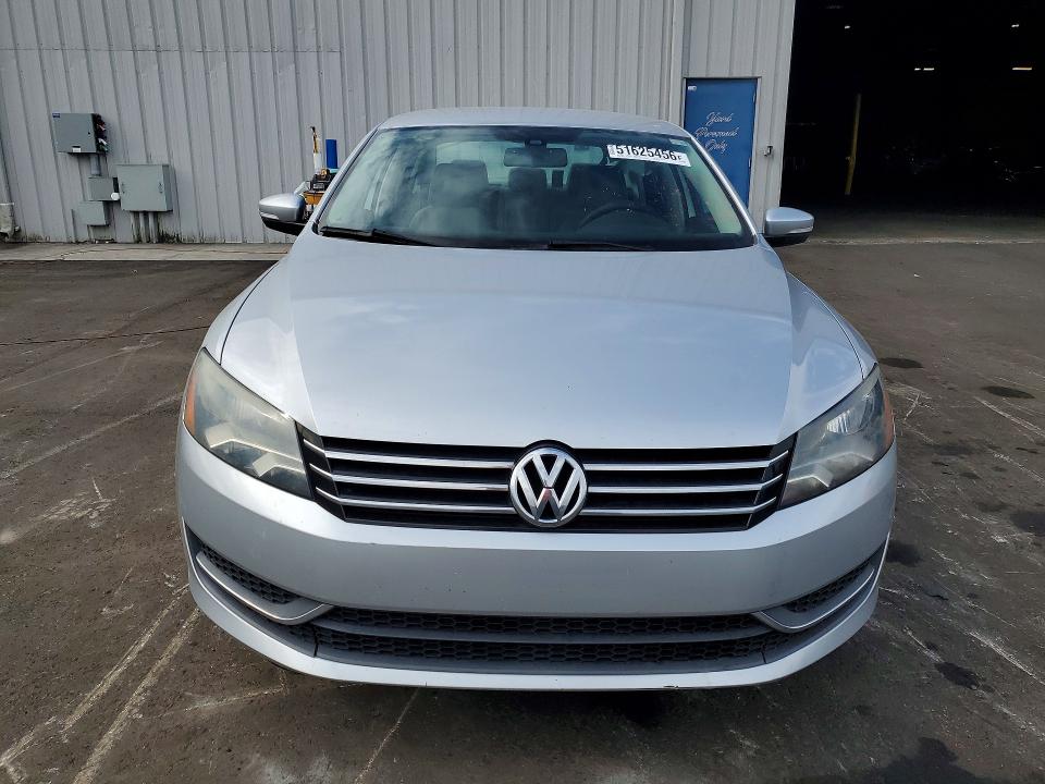 2013 Volkswagen Passat მანქანა იყიდება აუქციონზე, vin: 1VWAH7A37DC008774, აუქციონის ნომერი: 51625456