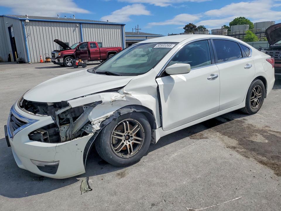50565366 :رقم المزاد ، 1N4AL3AP5FC268287 vin ، 2015 Nissan Altima مزاد بيع