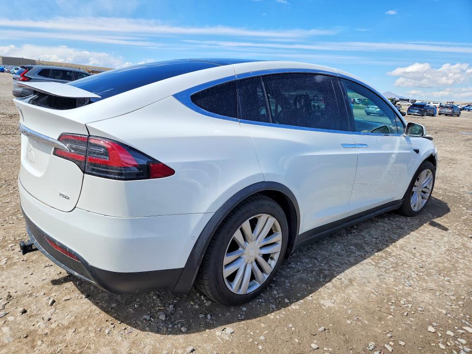 2017 Tesla Model X მანქანა იყიდება აუქციონზე, vin: 5YJXCBE21HF029550, აუქციონის ნომერი: 49474746
