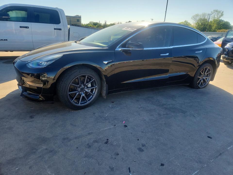 48573856 :رقم المزاد ، 5YJ3E1EA8KF307121 vin ، 2019 Tesla Model 3 مزاد بيع