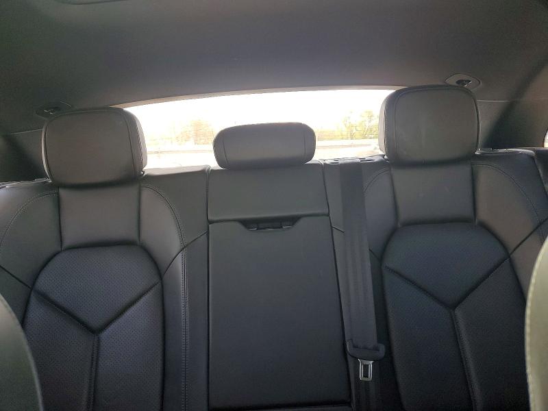 49491046 :رقم المزاد ، WP1AA2A5XJLB07031 vin ، 2018 Porsche Macan مزاد بيع