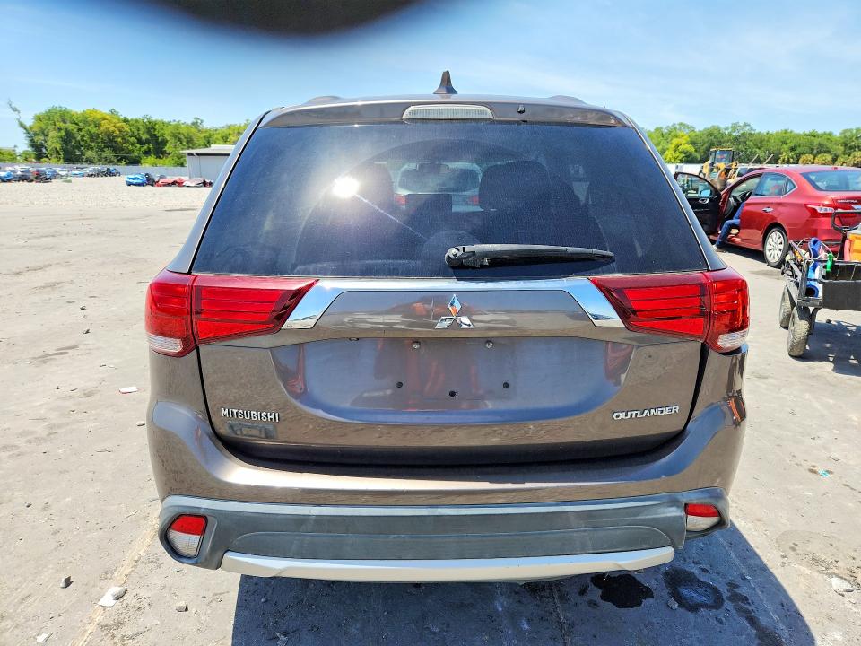 Продажа на аукционе авто 2018 Mitsubishi Outlander, vin: JA4AD2A32JZ006547, номер лота: 50228306