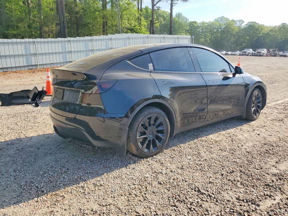 49234256 :رقم المزاد ، 7SAYGAEE2PF610957 vin ، 2023 Tesla Model Y مزاد بيع