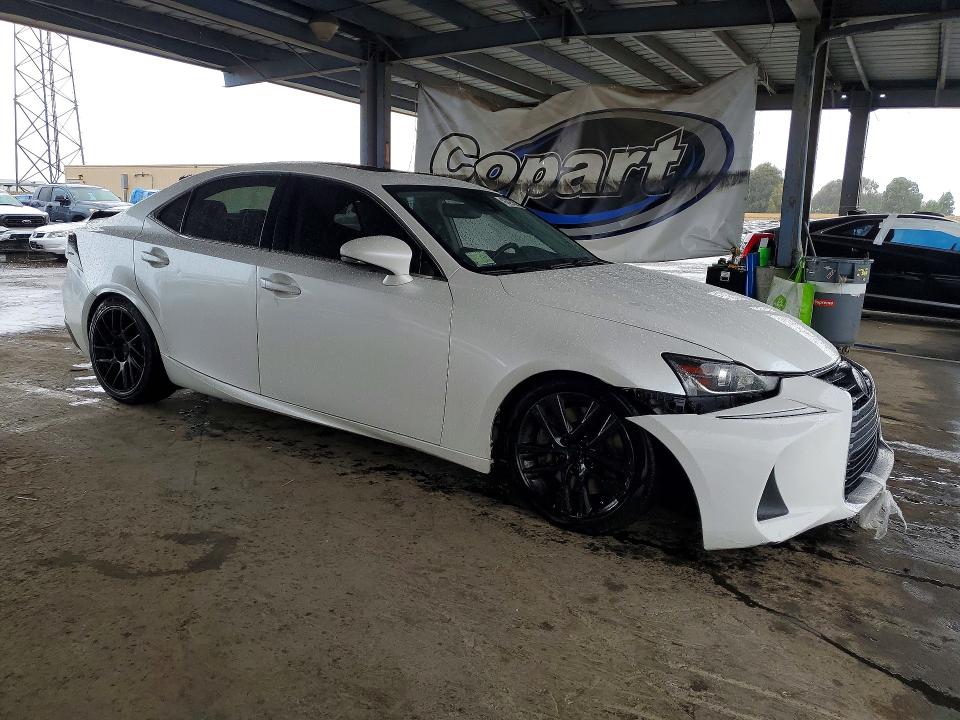 49332726 :رقم المزاد ، JTHBA1D20J5078594 vin ، 2018 Lexus Is مزاد بيع