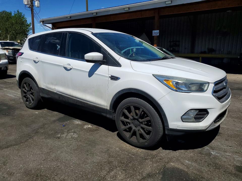 Auction sale of the 2017 Ford Escape, vin: 1FMCU9G94HUC12197, lot number: 50495376