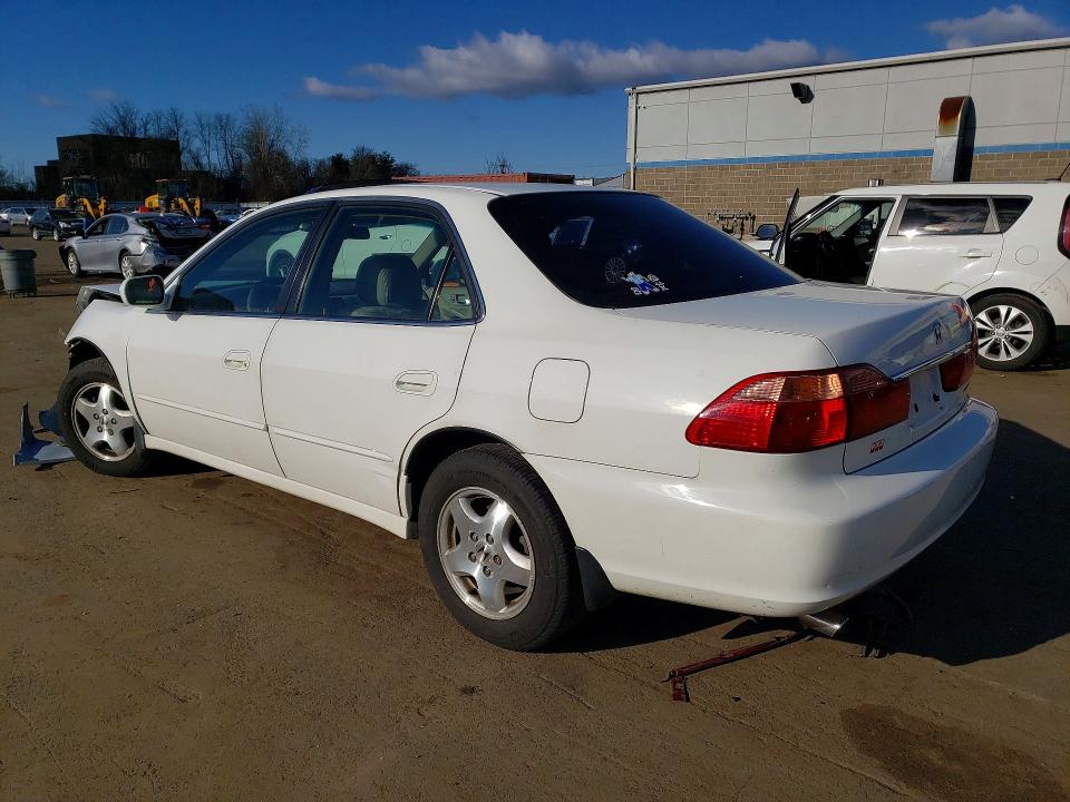 Продаж на аукціоні авто 2000 Honda Accord, vin: 1HGCG1659YA058410, номер лоту: 48719316
