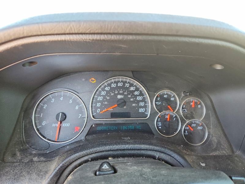 49423536 :رقم المزاد ، 1GKDT13S152257650 vin ، 2005 Gmc Envoy مزاد بيع