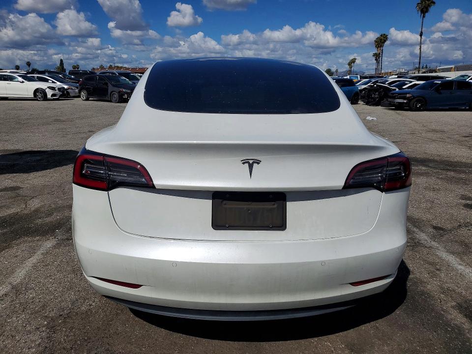2021 Tesla Model 3 მანქანა იყიდება აუქციონზე, vin: 5YJ3E1EA9MF983113, აუქციონის ნომერი: 49491376