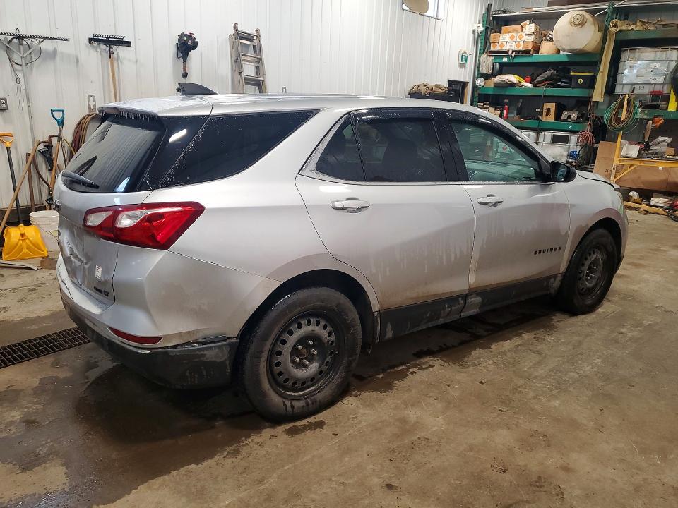 2020 Chevrolet Equinox მანქანა იყიდება აუქციონზე, vin: 2GNAXUEV8L6218301, აუქციონის ნომერი: 47956036