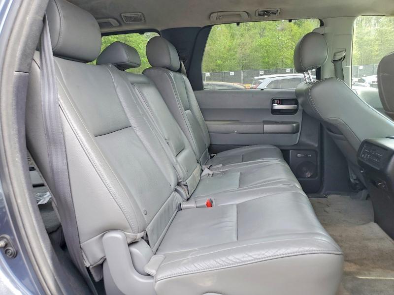 49830956 :رقم المزاد ، 5TDJY5G18AS037420 vin ، 2010 Toyota Sequoia مزاد بيع