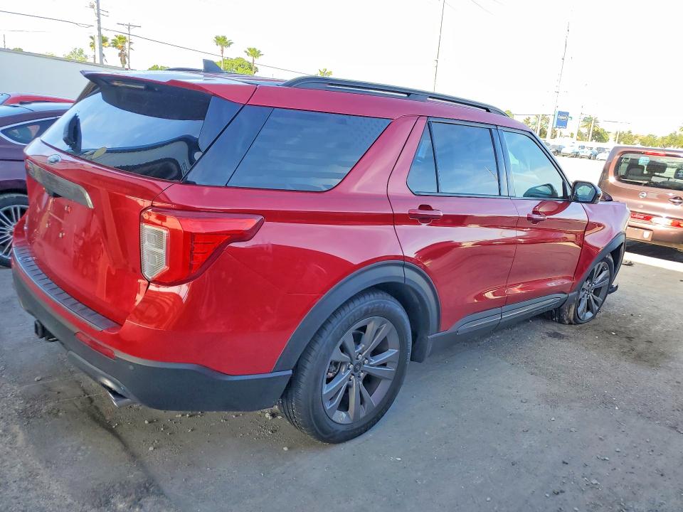 Продаж на аукціоні авто 2022 Ford Explorer, vin: 1FMSK7DH6NGB57165, номер лоту: 49247776