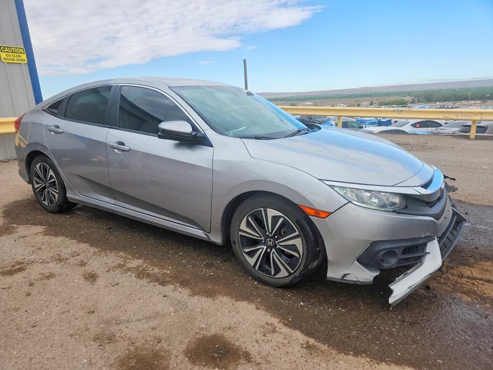 49097786 :رقم المزاد ، JHMFC1F37JX032248 vin ، 2018 Honda Civic مزاد بيع