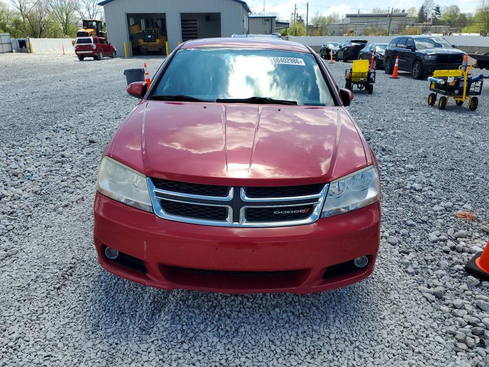 50402986 :رقم المزاد ، 1C3CDZCB3DN554035 vin ، 2013 Dodge Avenger مزاد بيع