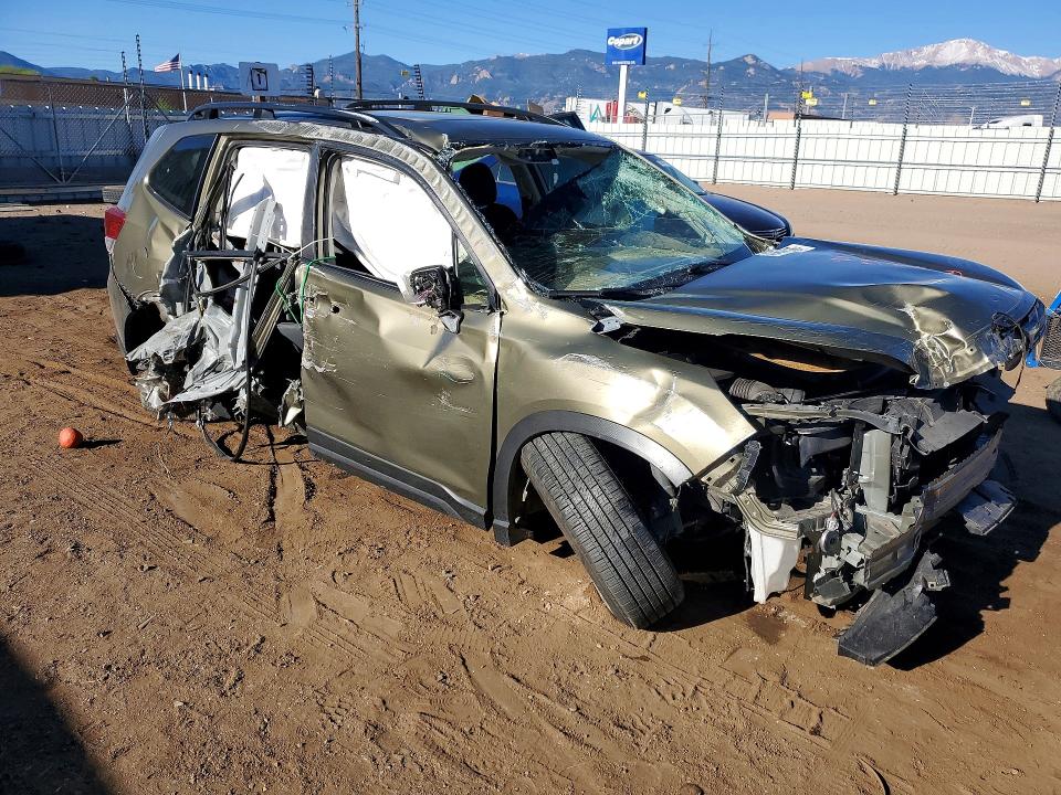 49876216 :رقم المزاد ، JF2SKADC9NH430472 vin ، 2022 Subaru Forester مزاد بيع