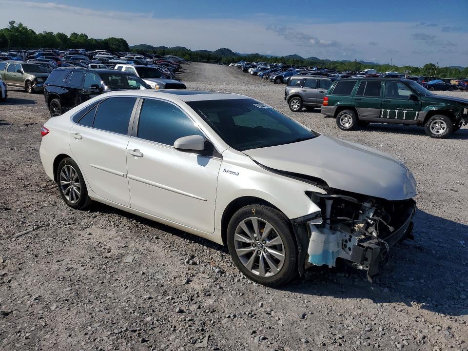 51039116 :رقم المزاد ، 4T1BD1FK9FU173167 vin ، 2015 Toyota Camry Hybrid مزاد بيع