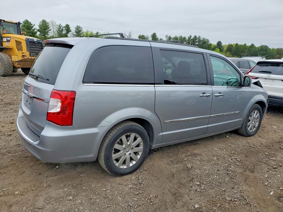 51322606 :رقم المزاد ، 2C4RC1BG8FR602349 vin ، 2015 Chrysler Town & Country مزاد بيع