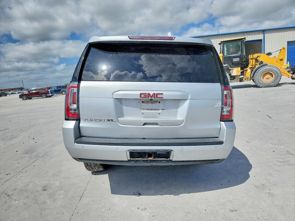 2015 Gmc Yukon Xl მანქანა იყიდება აუქციონზე, vin: 1GKS1HKC2FR513528, აუქციონის ნომერი: 49400766