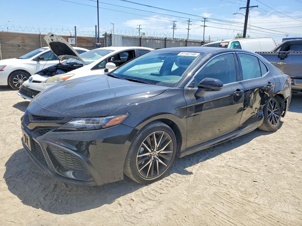 2024 Toyota Camry მანქანა იყიდება აუქციონზე, vin: 4T1G11AK9RU916095, აუქციონის ნომერი: 51142146