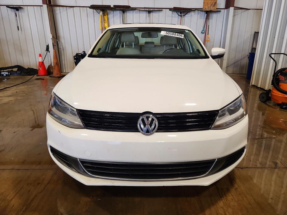 2013 Volkswagen Jetta მანქანა იყიდება აუქციონზე, vin: 3VW3L7AJXDM403701, აუქციონის ნომერი: 50588406