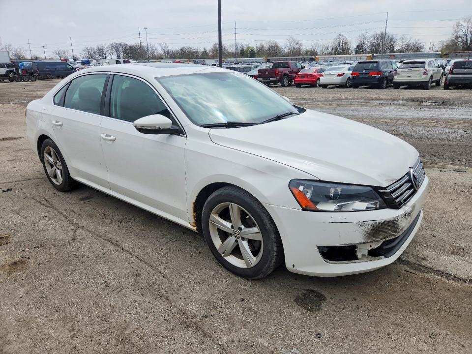 48401696 :رقم المزاد ، 1VWBP7A35CC011775 vin ، 2012 Volkswagen Passat مزاد بيع