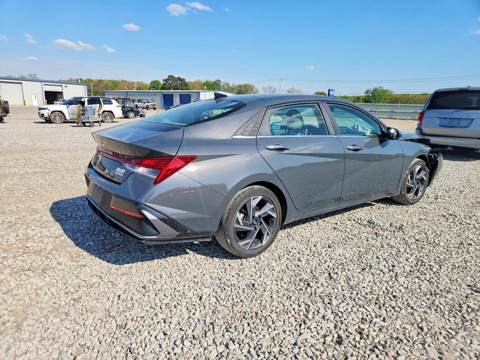 2024 Hyundai Elantra მანქანა იყიდება აუქციონზე, vin: KMHLS4DG4RU743946, აუქციონის ნომერი: 49102486