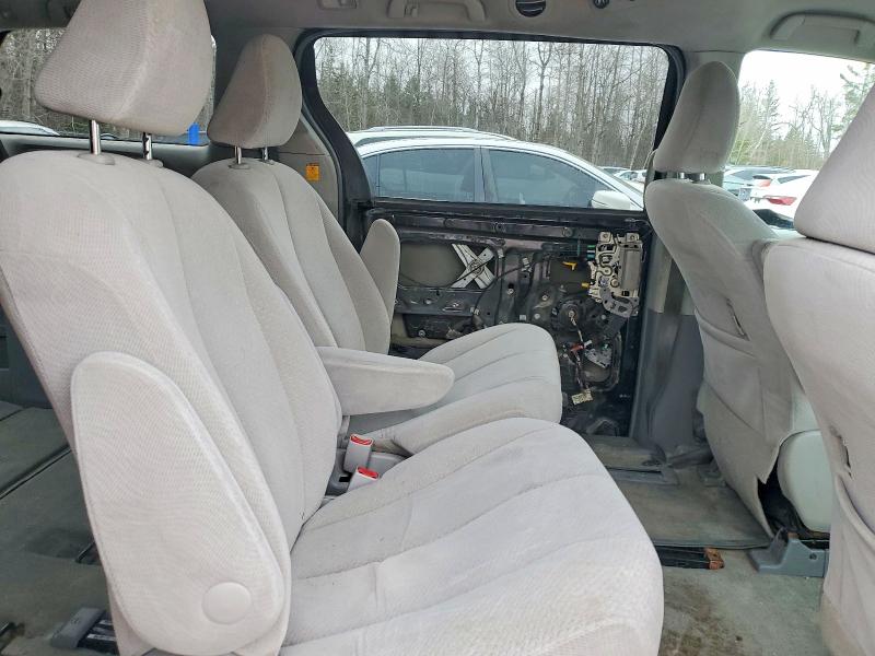48579206 :رقم المزاد ، 5TDKA3DC6DS017125 vin ، 2013 Toyota Truck/van Sienna Le مزاد بيع
