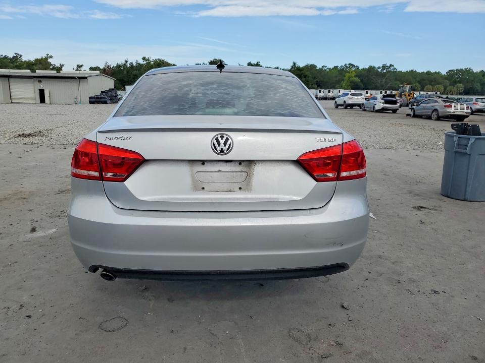 2015 Volkswagen Passat მანქანა იყიდება აუქციონზე, vin: 1VWBT7A37FC070679, აუქციონის ნომერი: 52001206