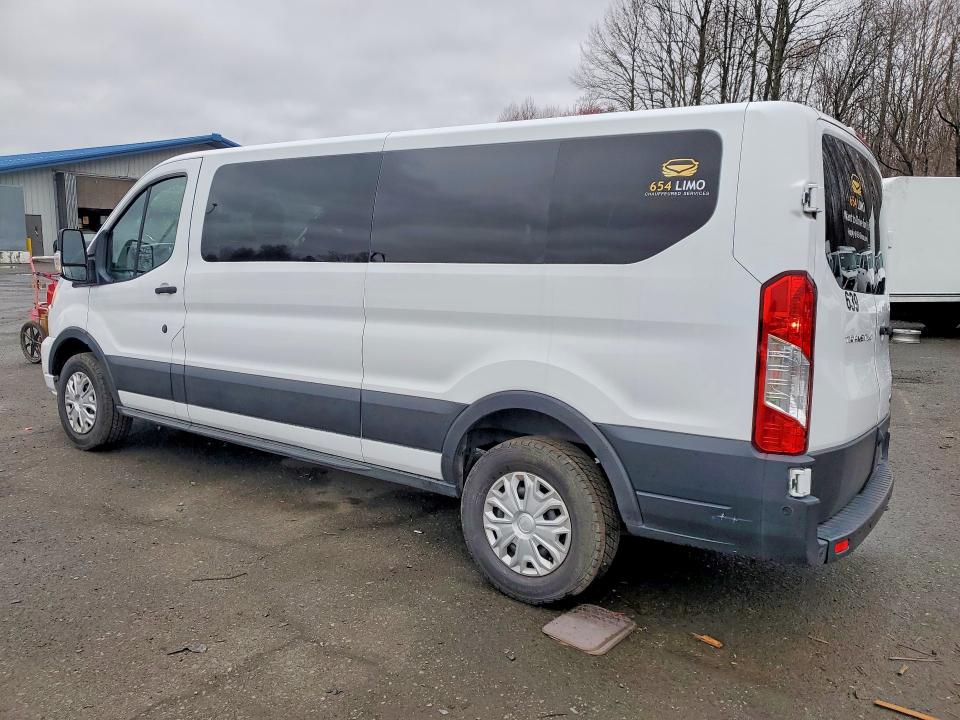 46236826 :رقم المزاد ، 1FBAX2Y87NKA43658 vin ، 2022 Ford Transit مزاد بيع