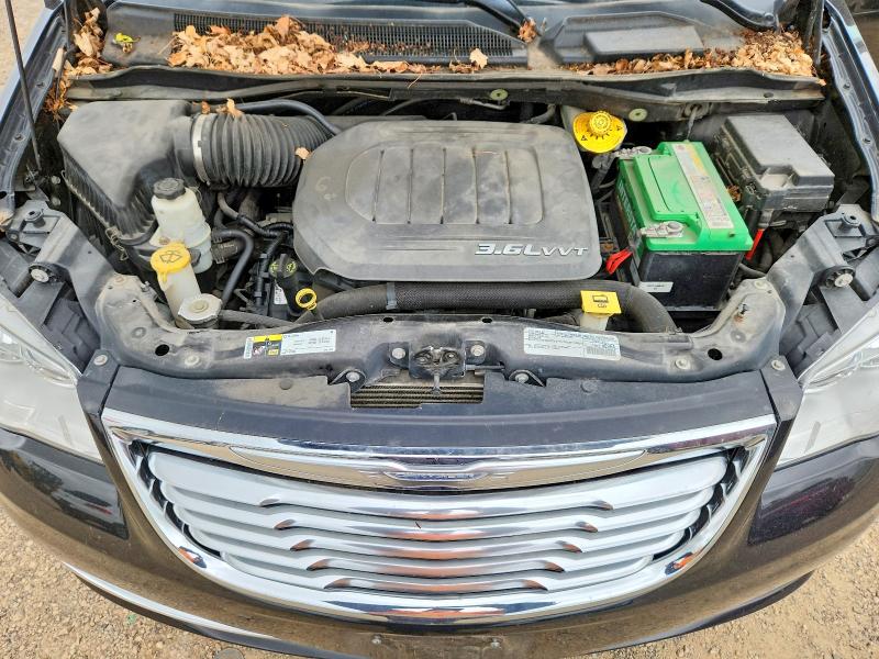 51768616 :رقم المزاد ، 2C4RC1BG7GR286878 vin ، 2016 Chrysler Town & Country مزاد بيع
