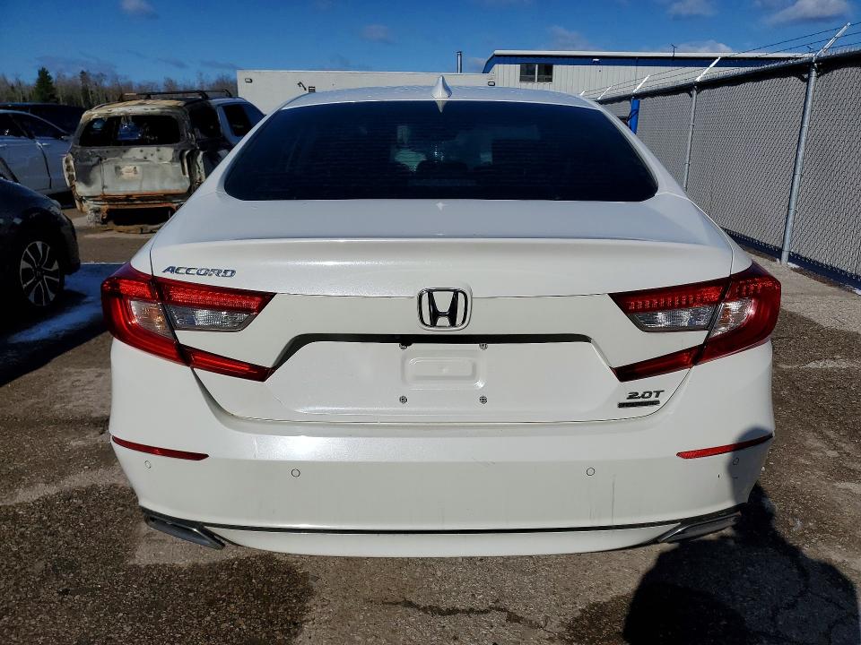 Продажа на аукционе авто 2018 Honda Accord, vin: 1HGCV2F92JA801090, номер лота: 47331686