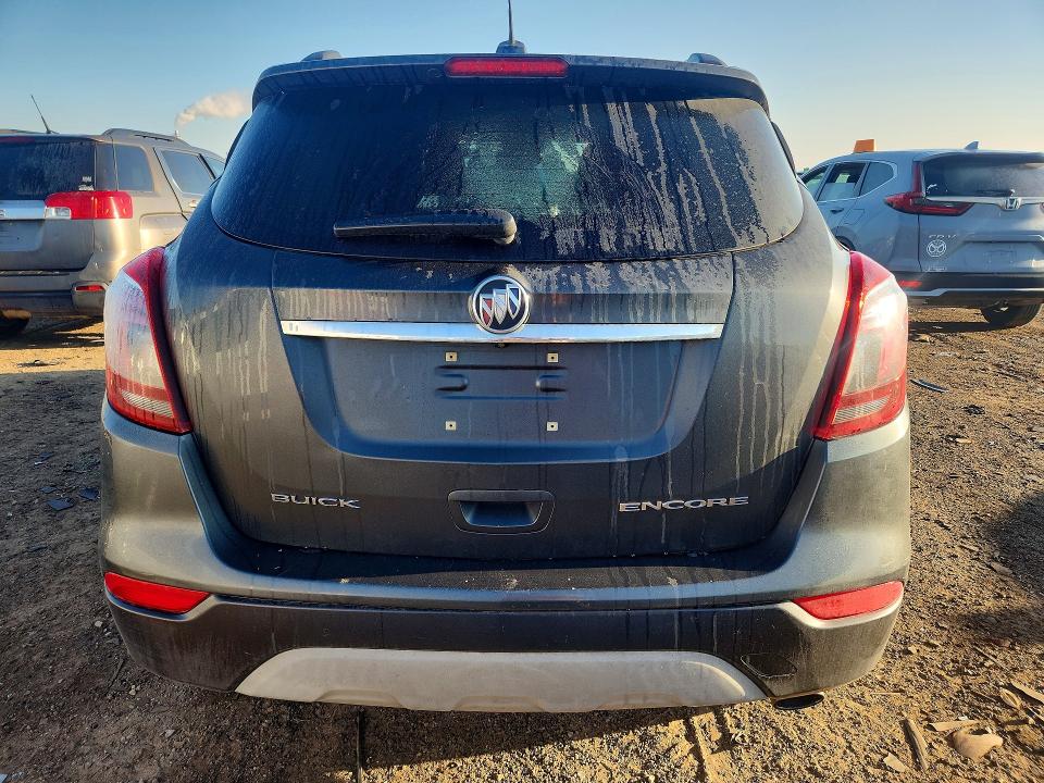 49514446 :رقم المزاد ، KL4CJCSB7JB553724 vin ، 2018 Buick Encore مزاد بيع