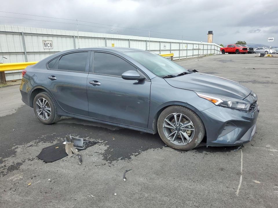 50529636 :رقم المزاد ، 3KPF24AD6NE477978 vin ، 2022 Kia Forte مزاد بيع
