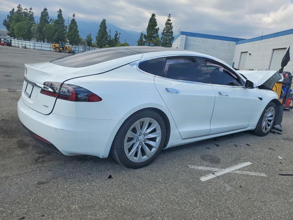 2017 Tesla Model S მანქანა იყიდება აუქციონზე, vin: 5YJSA1E26HF217989, აუქციონის ნომერი: 48456086