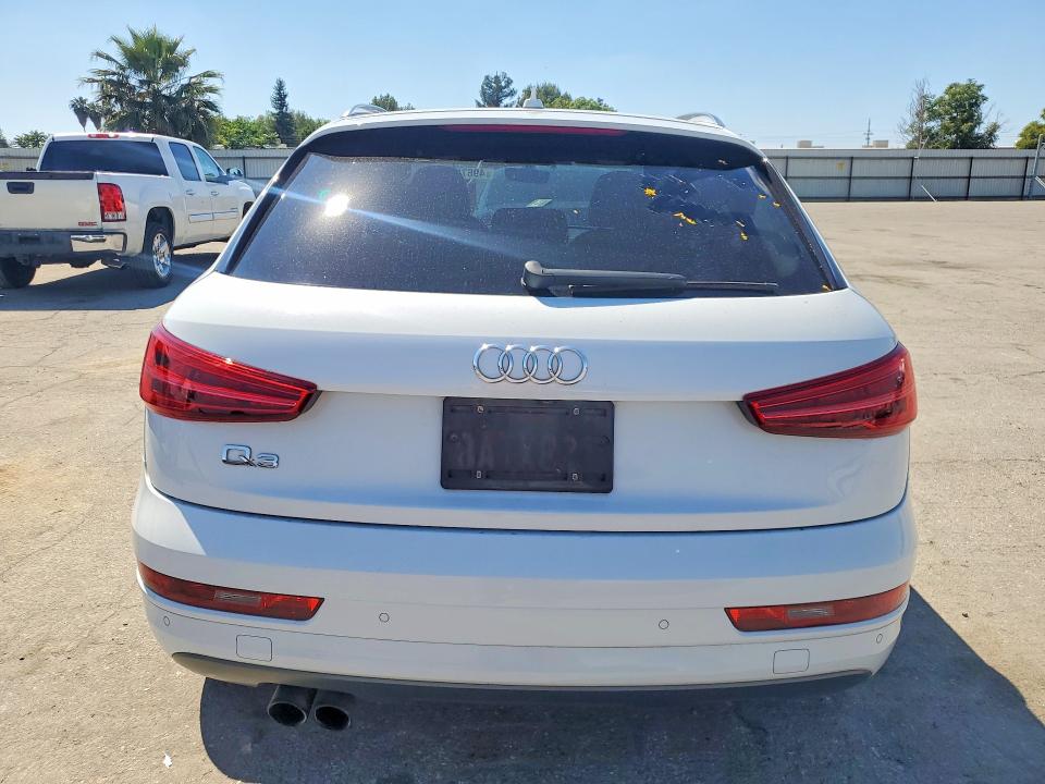 49675666 :رقم المزاد ، WA1BCCFS2JR008697 vin ، 2018 Audi Q3 مزاد بيع