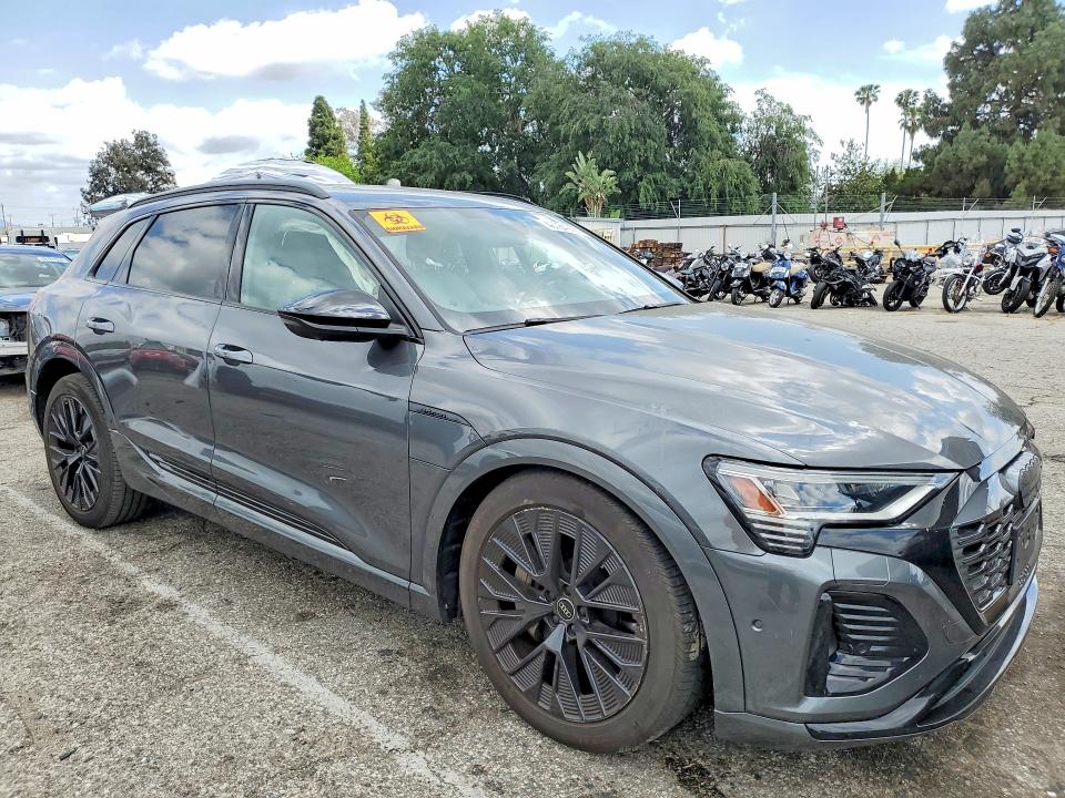 Продаж на аукціоні авто 2024 Audi Q8 E-tron, vin: WA16AAGE5RB024093, номер лоту: 48784256