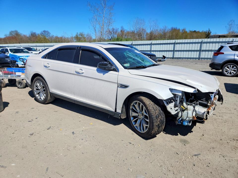 2015 Ford Taurus მანქანა იყიდება აუქციონზე, vin: 1FAHP2F80FG182263, აუქციონის ნომერი: 51309796