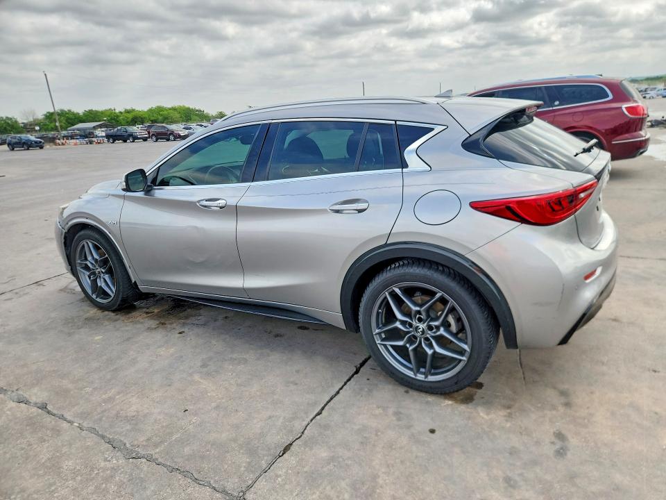 48270316 :رقم المزاد ، SJKCH5CP1JA044996 vin ، 2018 Infiniti Qx30 مزاد بيع