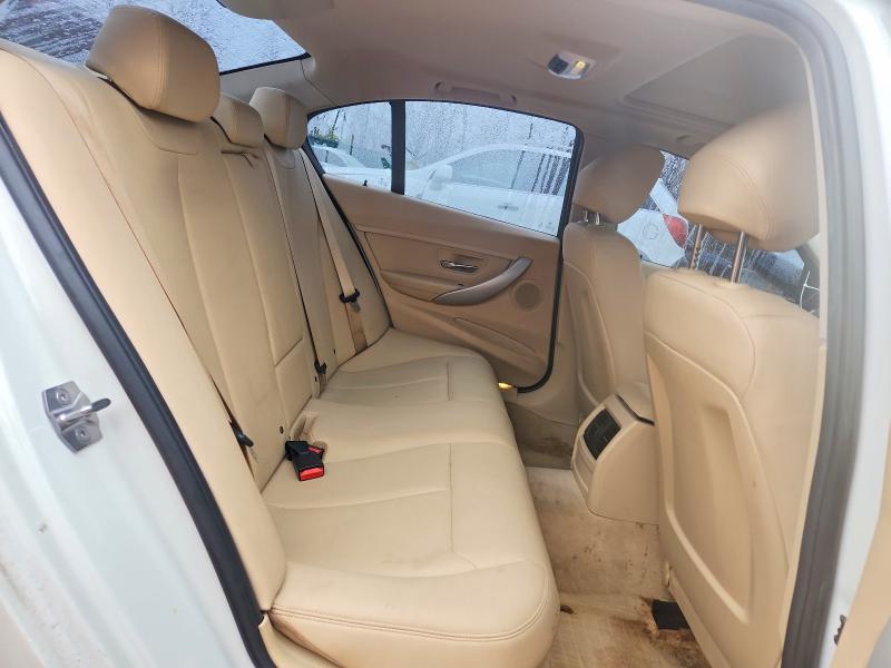 47007606 :رقم المزاد ، WBA3C3C52FK202961 vin ، 2015 Bmw 320 مزاد بيع