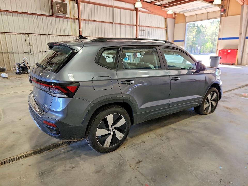 48685126 :رقم المزاد ، 3VV8C7B28SM082059 vin ، 2025 Volkswagen Taos مزاد بيع