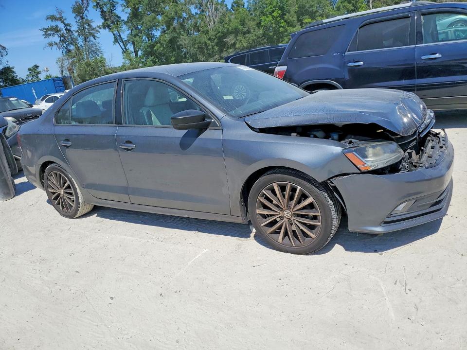 50856946 :رقم المزاد ، 3VWD17AJ9HM303248 vin ، 2017 Volkswagen Jetta مزاد بيع