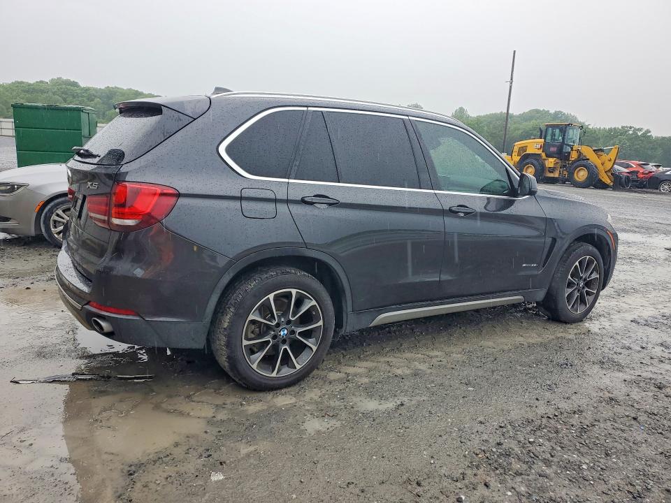 51310836 :رقم المزاد ، 5UXKR2C56H0U20633 vin ، 2017 Bmw X5 مزاد بيع