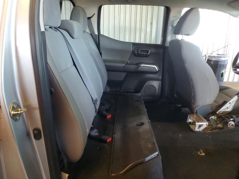 50150276 :رقم المزاد ، 5TFAZ5CN3JX066758 vin ، 2018 Toyota Tacoma مزاد بيع