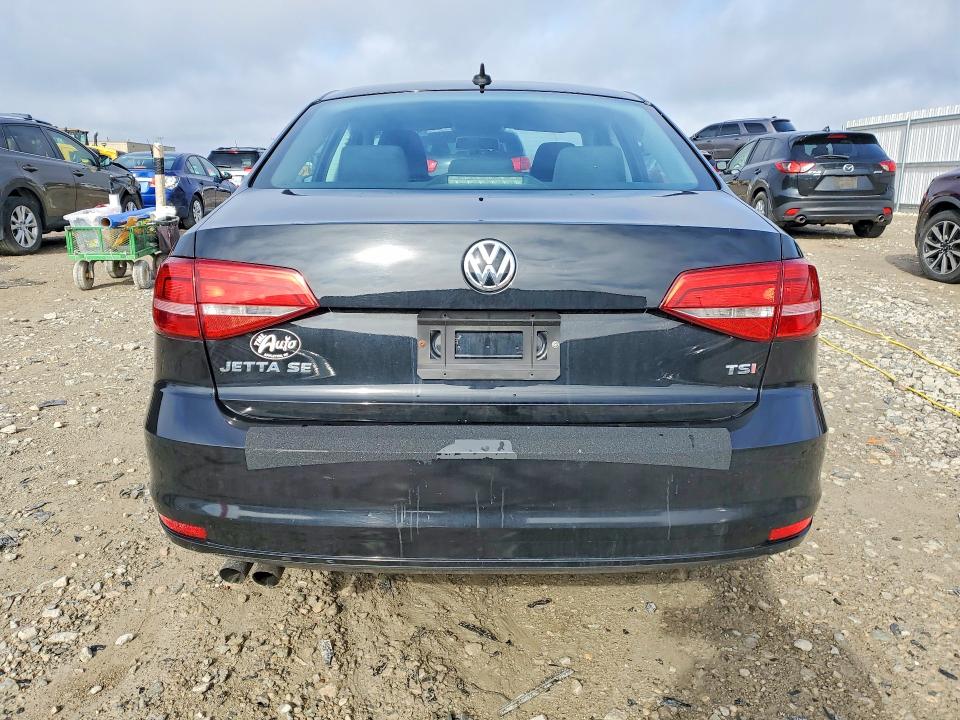 49562156 :رقم المزاد ، 3VWD17AJXFM355453 vin ، 2015 Volkswagen Jetta مزاد بيع
