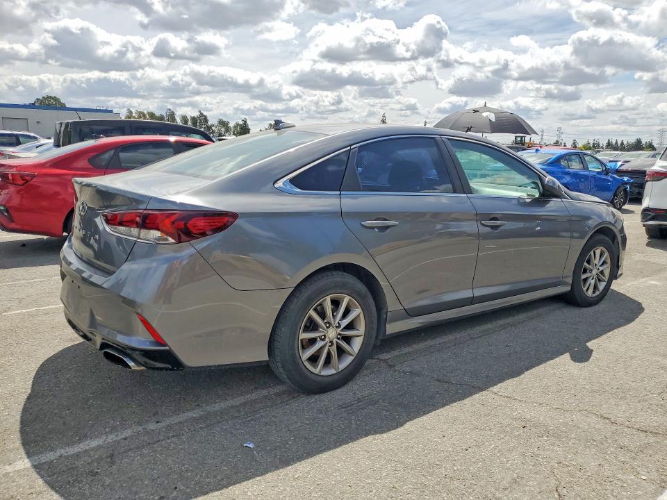 50986796 :رقم المزاد ، 5NPE24AF0JH723443 vin ، 2018 Hyundai Sonata مزاد بيع