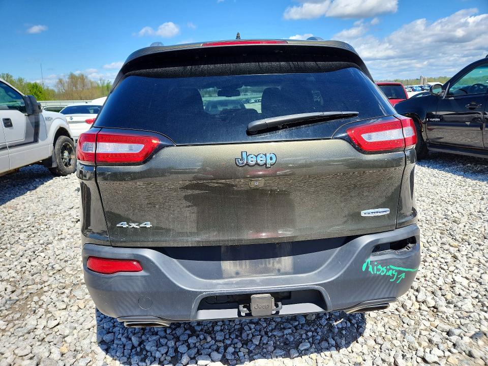 51486656 :رقم المزاد ، 1C4PJMCS7FW538605 vin ، 2015 Jeep Cherokee مزاد بيع