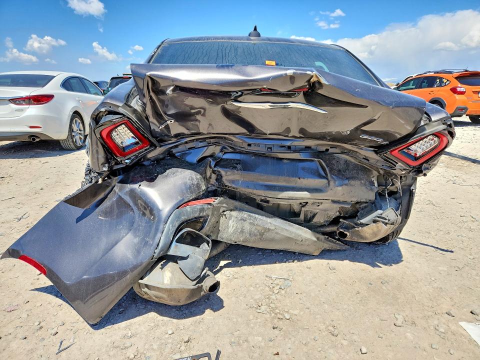 51814286 :رقم المزاد ، 2C3CCAGG7JH250320 vin ، 2018 Chrysler 300 مزاد بيع